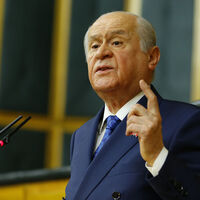 Bahçeli'den HDP'li vekillerin tutuklanmasına ilk yorum