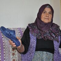 Annenin oğluna fırlattığı naylon terlik 'silah' sayıldı