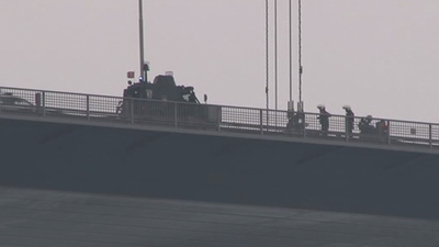 Köprüde intihar girişimi!