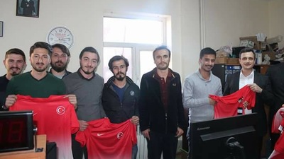 İmzalı formalar Hakkari'ye ulaştı