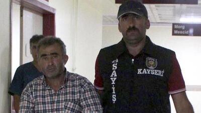 Boşanmak isteyen eşini öldürdü, "Namusumu temizledim" dedi