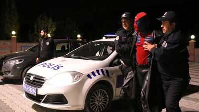 "Bana Kertenkele olduğunu itiraf et!"