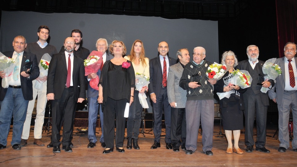 Tarık Akan semtinde anıldı