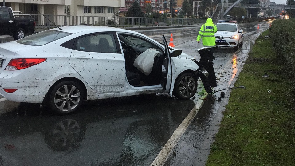 Süper Lig'in yıldız golcüsü trafik kazası geçirdi...