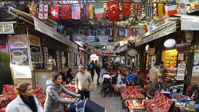 Talep durdu, zamlar yeni yıla kur'uldu!