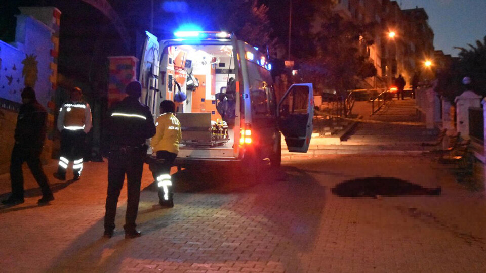 Boşandığı eşini sokakta öldürüp...