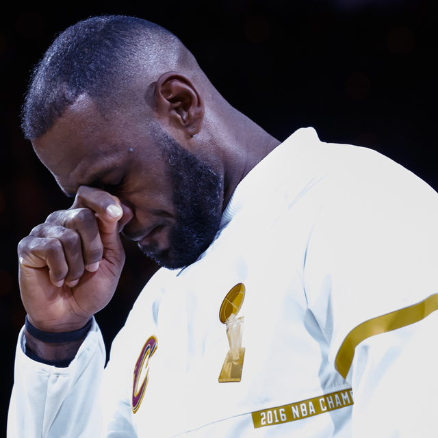 LeBron'dan Muhammed Ali'ye vefa