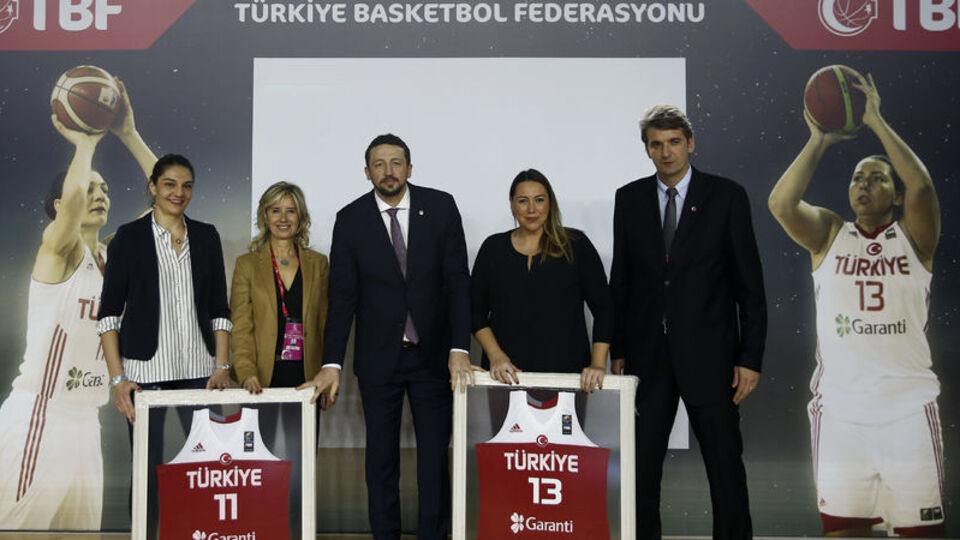 Nevriye Yılmaz ve Yasemin Horasan'a veda