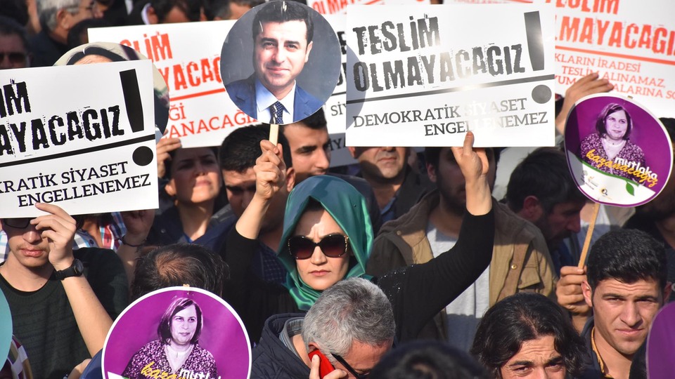 "O gece darbeye hep beraber karşı durduk"