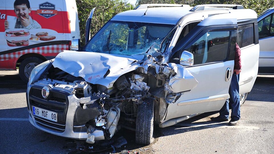 Cenazeye gitmek için yola çıkmışlardı ama...