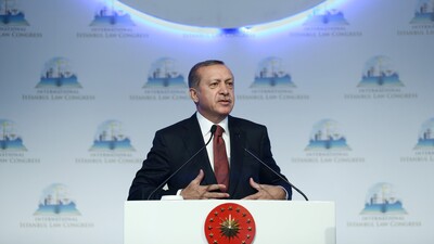 Erdoğan'dan NATO'da sert mesajlar!