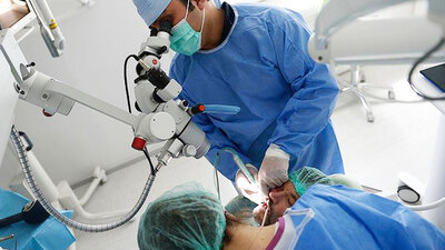 Diş implantları kansere neden oluyor mu?