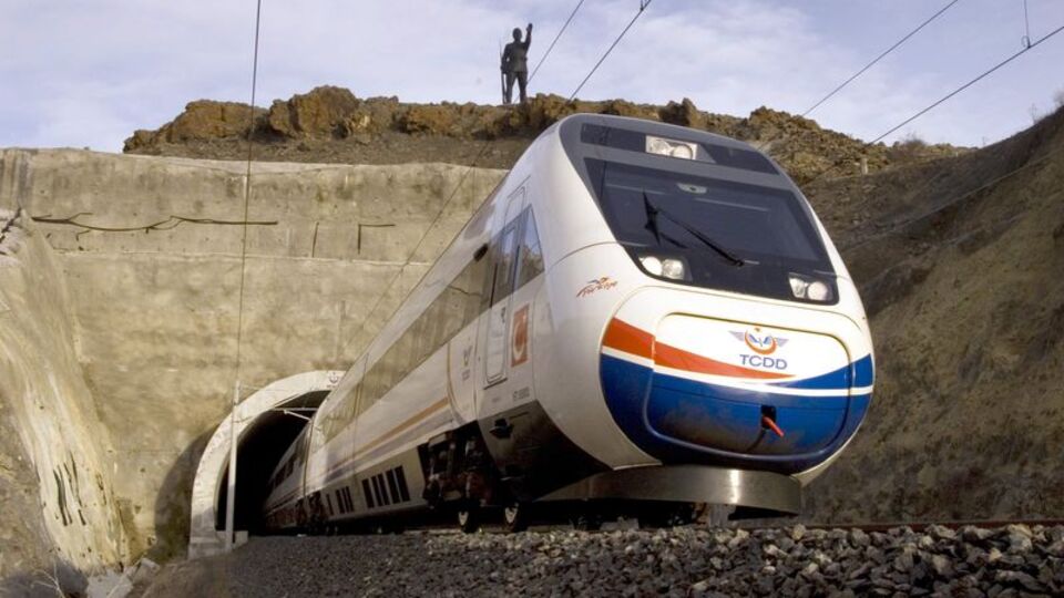 Gebze-Halkalı Tren Hattı'nda çalışmalar devam ediyor