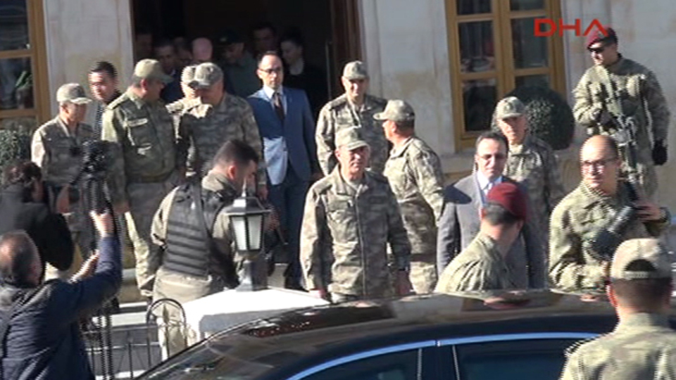 Genelkurmay Başkanı Akar, Suriye sınırında!