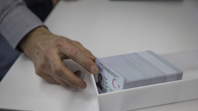 Çipli kimlik kartları geliyor!