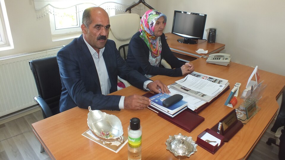 Malazgirt belediye eş başkanları tutuklandı