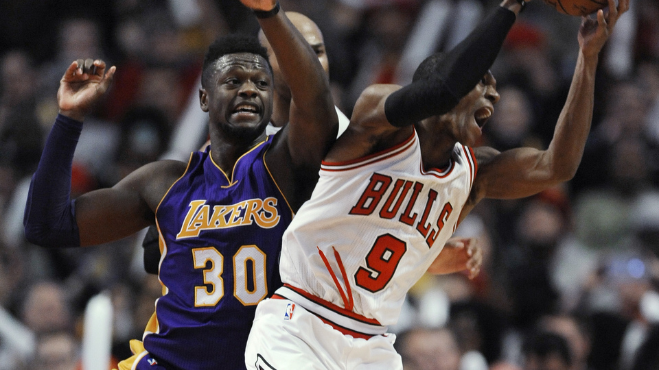 Lakers, Bulls'u devirdi