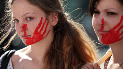 Avrupa'da çarpıcı tecavüz araştırması!