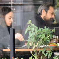 Sevgilisiyle yakalandı