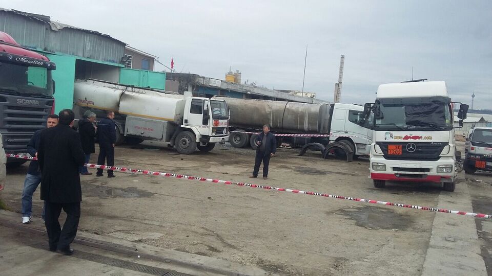 Büyükçekmece'de akaryakıt tankerinde patlama!