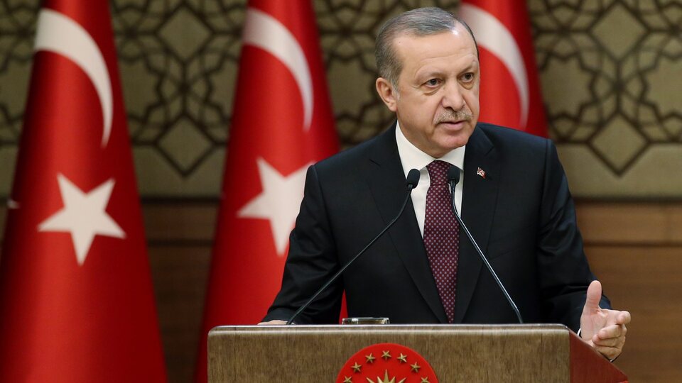 'Yastık altındaki dövizi bozdurun! Altın alın, TL'ye çevirin'