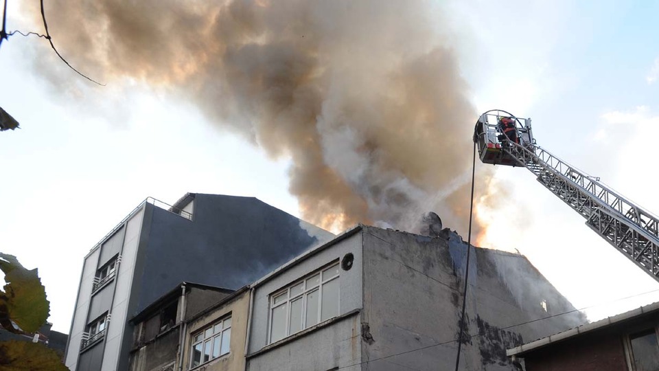 Beyoğlu'nda yangın!