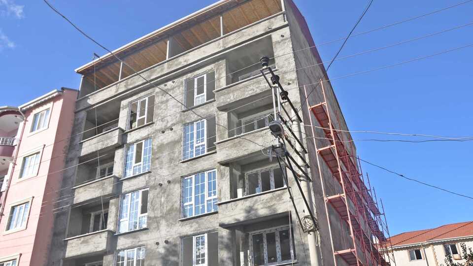 Her yerde aranan imam! Yüzlerce insanı...