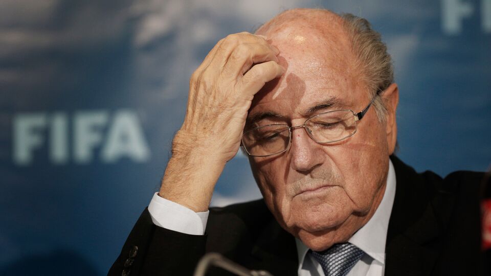 Sepp Blatter'e kötü haber!