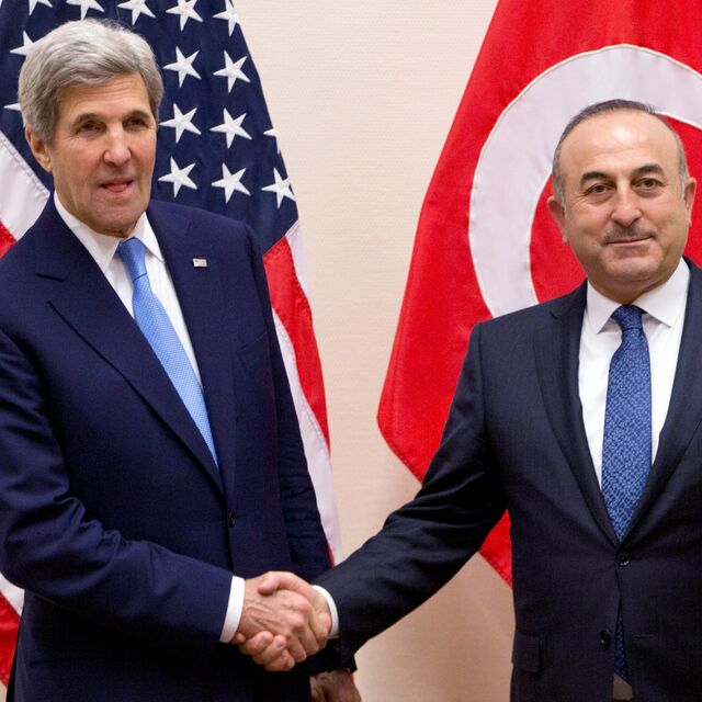 Çavuşoğlu, mevkidaşı Kerry ile buluştu