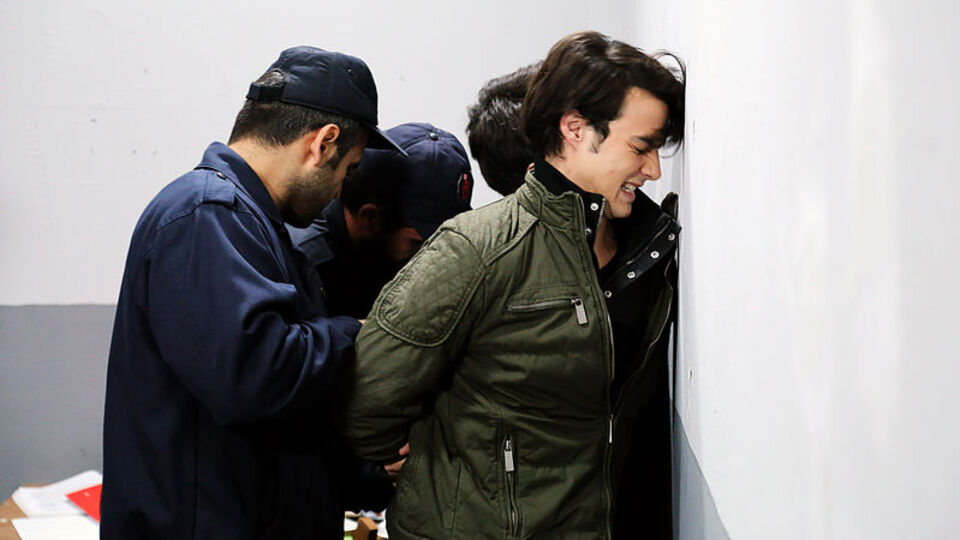 Fırat zor bir seçim yapacak!