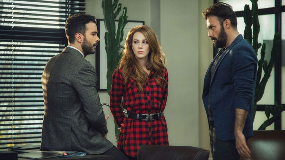 Defne ve Ömer çok daha samimi oluyor!