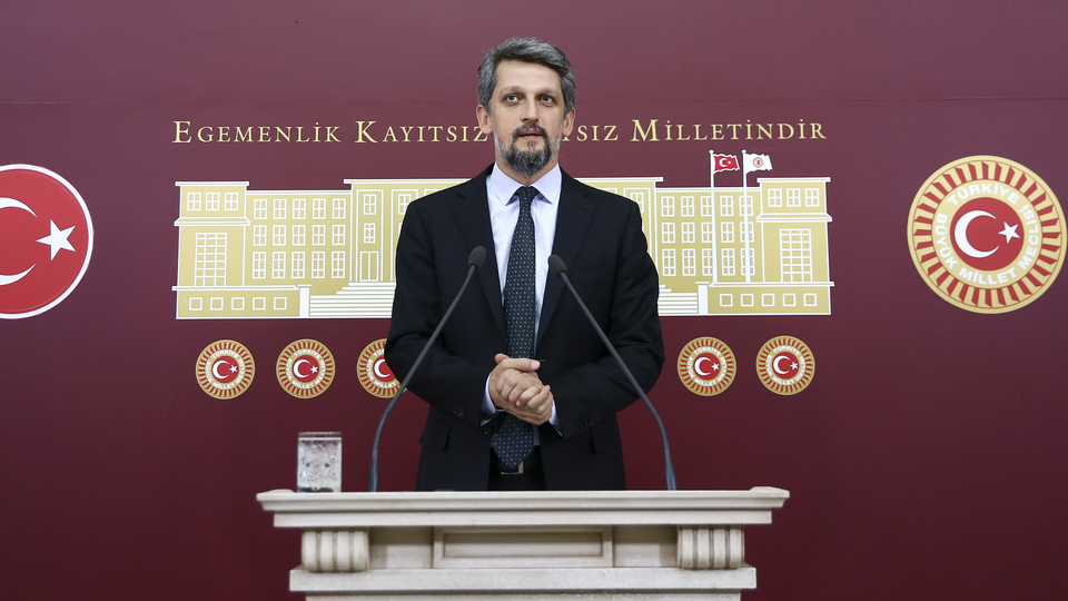 "Anayasa değişikliğinde 300 oy bile bulunamayabilir"