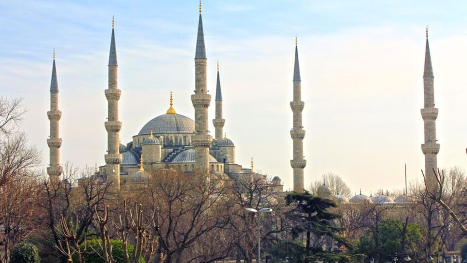 Cuma namazı saat kaçta?