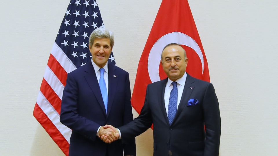 Çavuşoğlu mevkidaşı Kerry ile görüştü