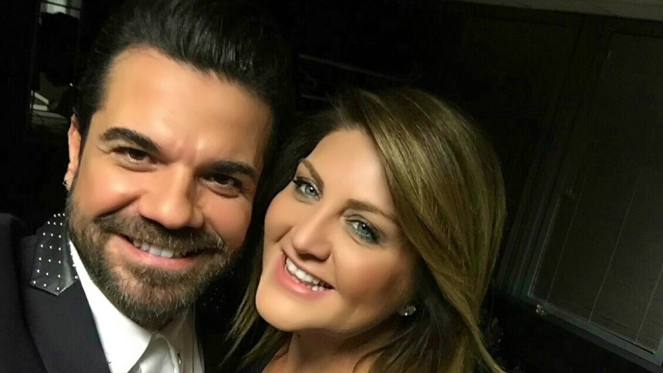 Yeni şarkı selfie'si