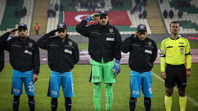 Maça çevik kuvvet montuyla çıktılar