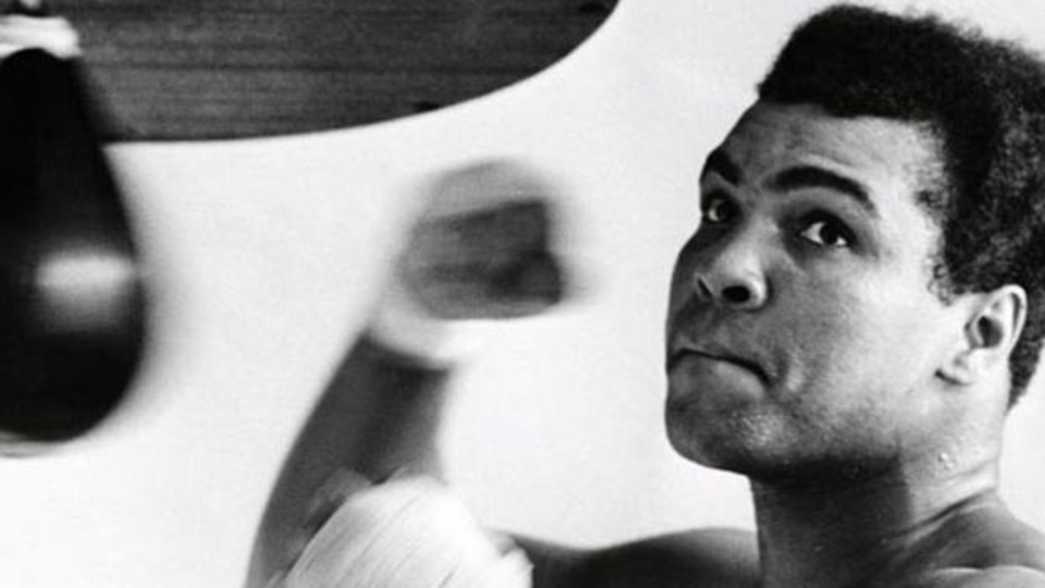 Muhammed Ali'nin Mandela'ya mektubu 7 bin 200 sterline satıldı