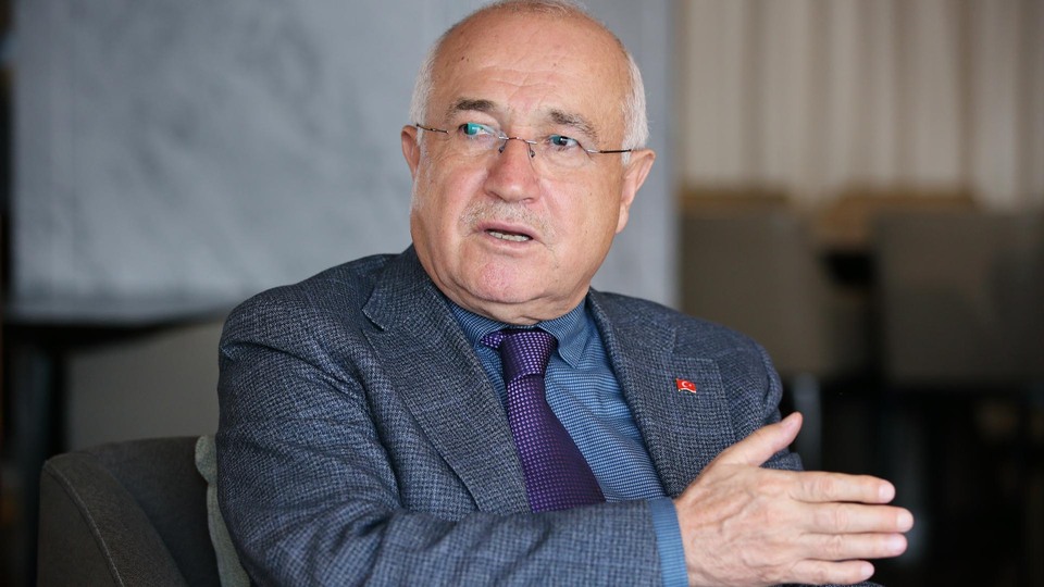 Cemil Çiçek: Siyasi partiler yasası şart