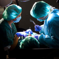 Ameliyatta uyanıp dehşeti yaşadılar!