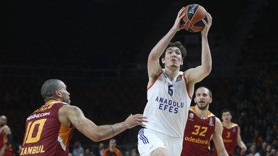 Türk derbisi Anadolu Efes'in!