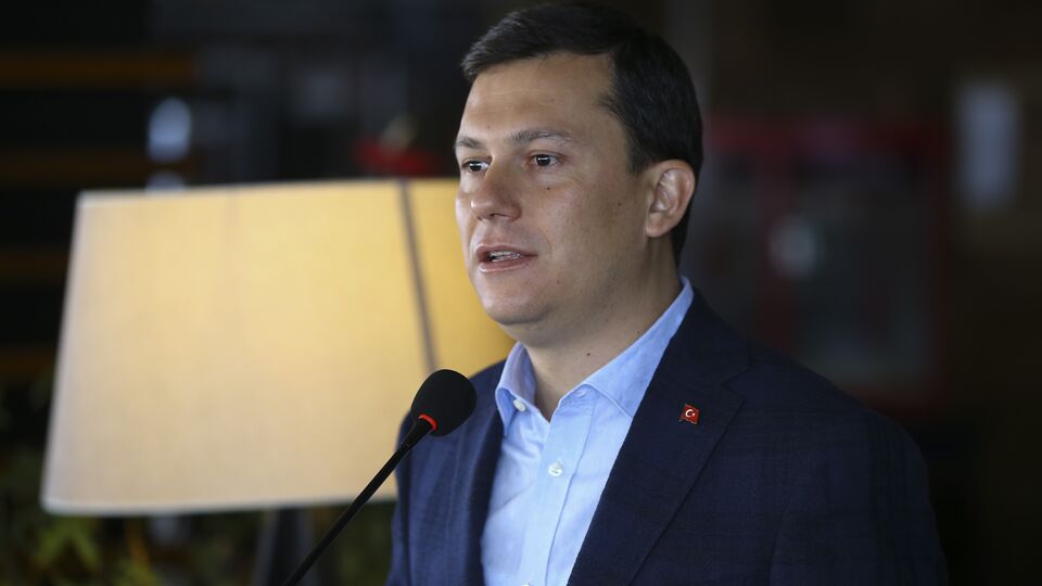 "Anayasa teklifinde rötuşlar yapılabilir"