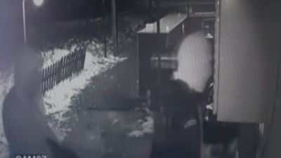 Maskeli saldırganlar otomatik silah kullanmış