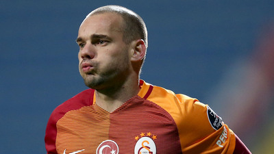 Sneijder Oscar aldı!