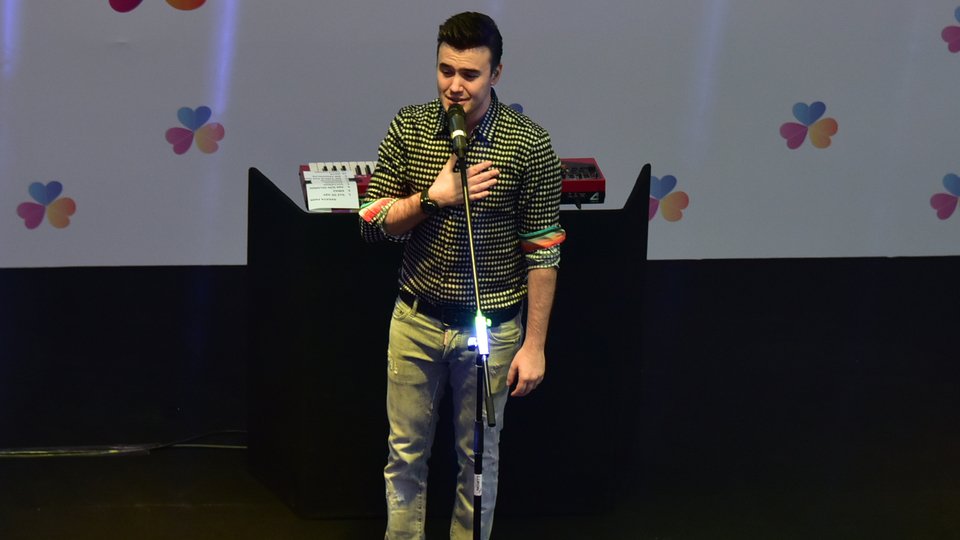 Yeni albümün sürprizi Ajda