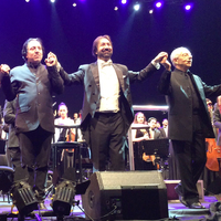 Herkes onları ayakta alkışladı...