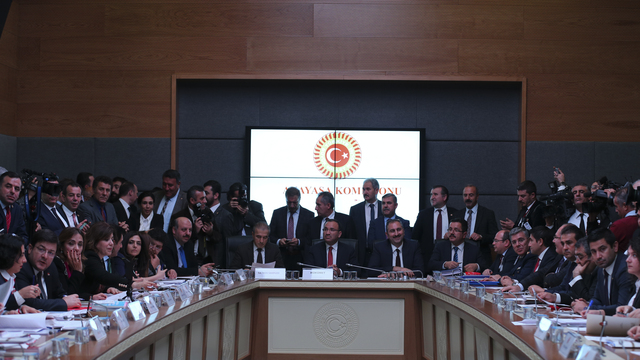 Anayasa teklifi 21 maddeden 19 maddeye düşüyor
