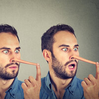 Karşınızdaki bunu yapıyorsa, emin olun yalan söylüyor!