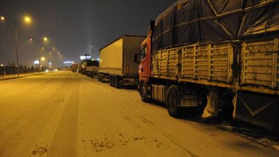 Ankara-Afyon yolu ulaşıma kapandı