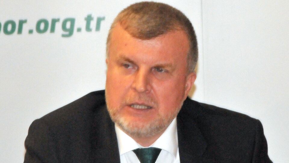 "Hiçbir futbolcuyu satmayı düşünmüyoruz"