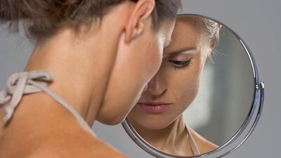 Annenize bakıp cildinizin yaşlanma durumunu kısmen görebilirsiniz!